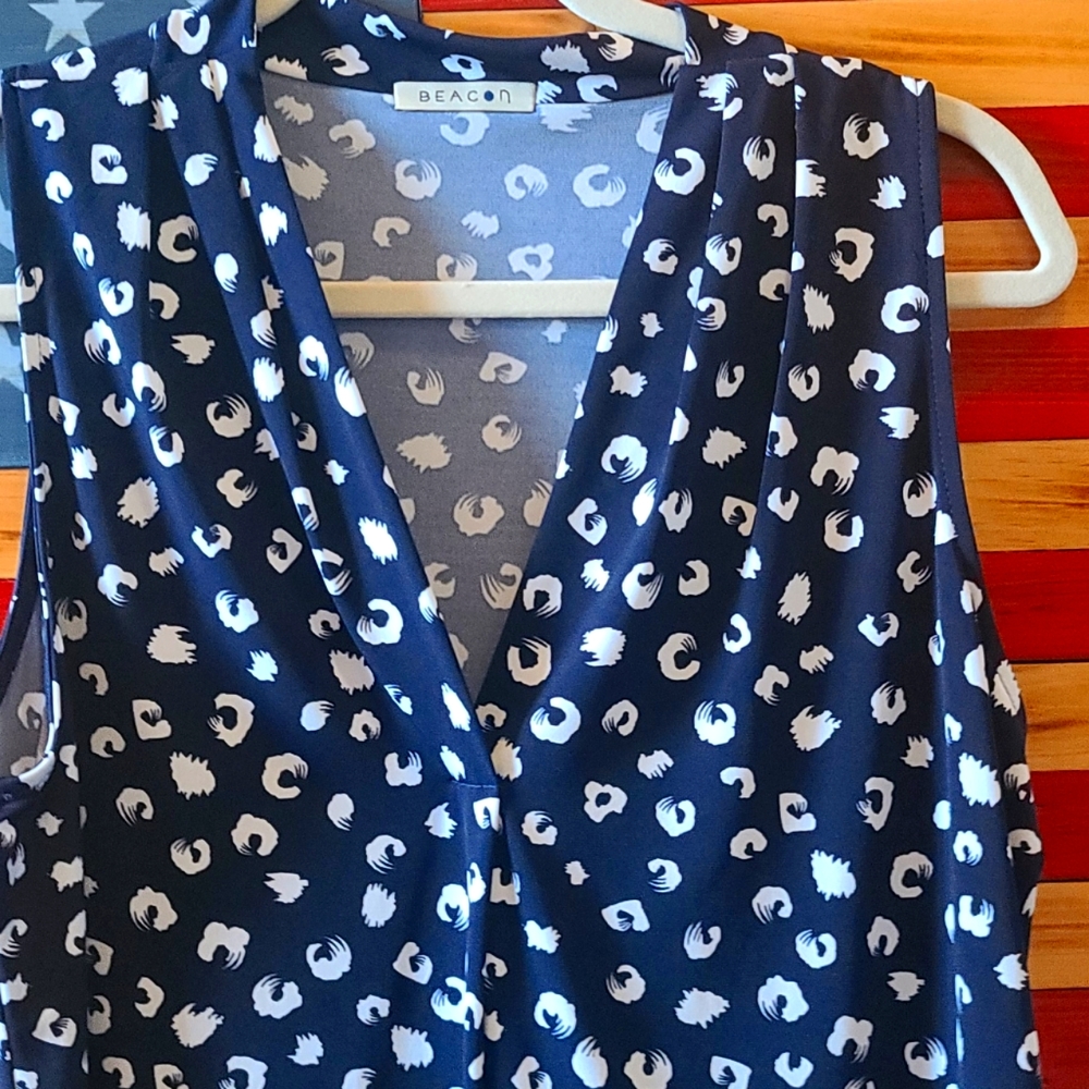 Beacon Blouse - Picture 2 of 4